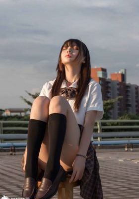 裙底的野兽